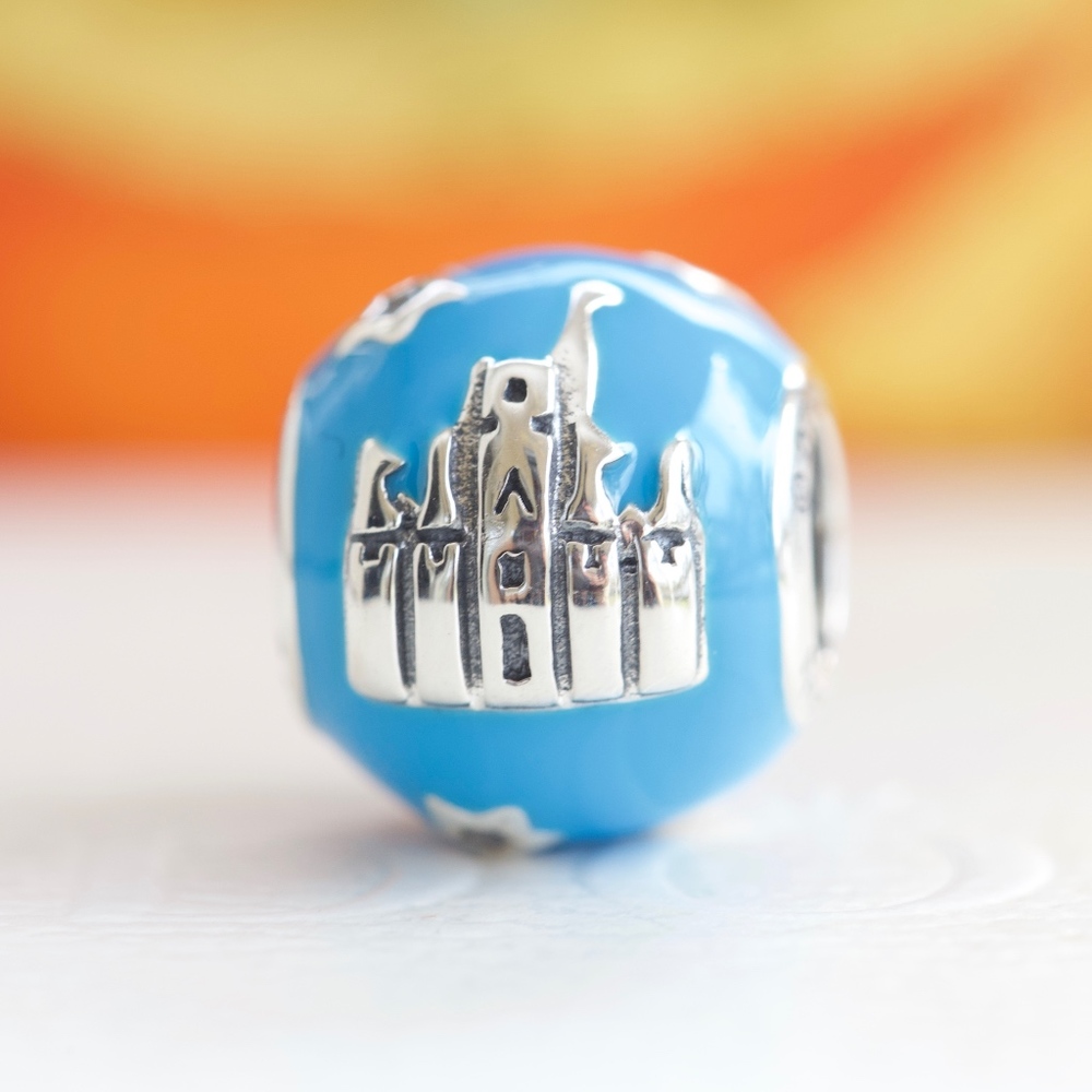 Pandora Disney Park Exclusive 2018 Castle 796337CZ - Picture 4 of 4